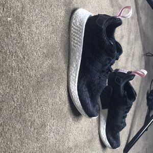 (USED) adidas Women's Nmd R1 Casual Sneakers